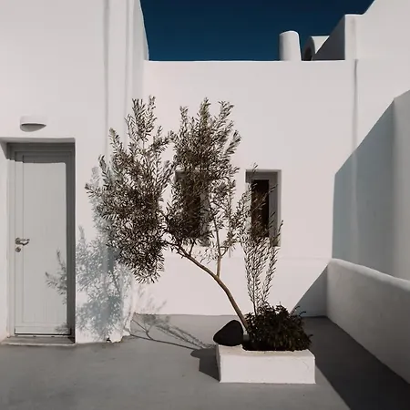 Bianco Diverso Villa Imerovigli (Santorini)